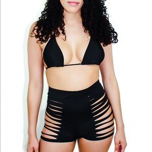 Cut out shorts swim set